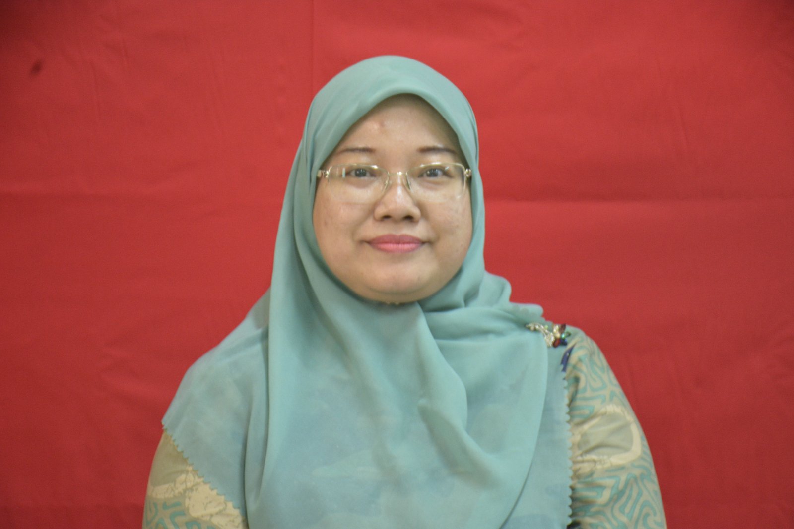 IBU AMI - GURU BAHASA FRANCIS