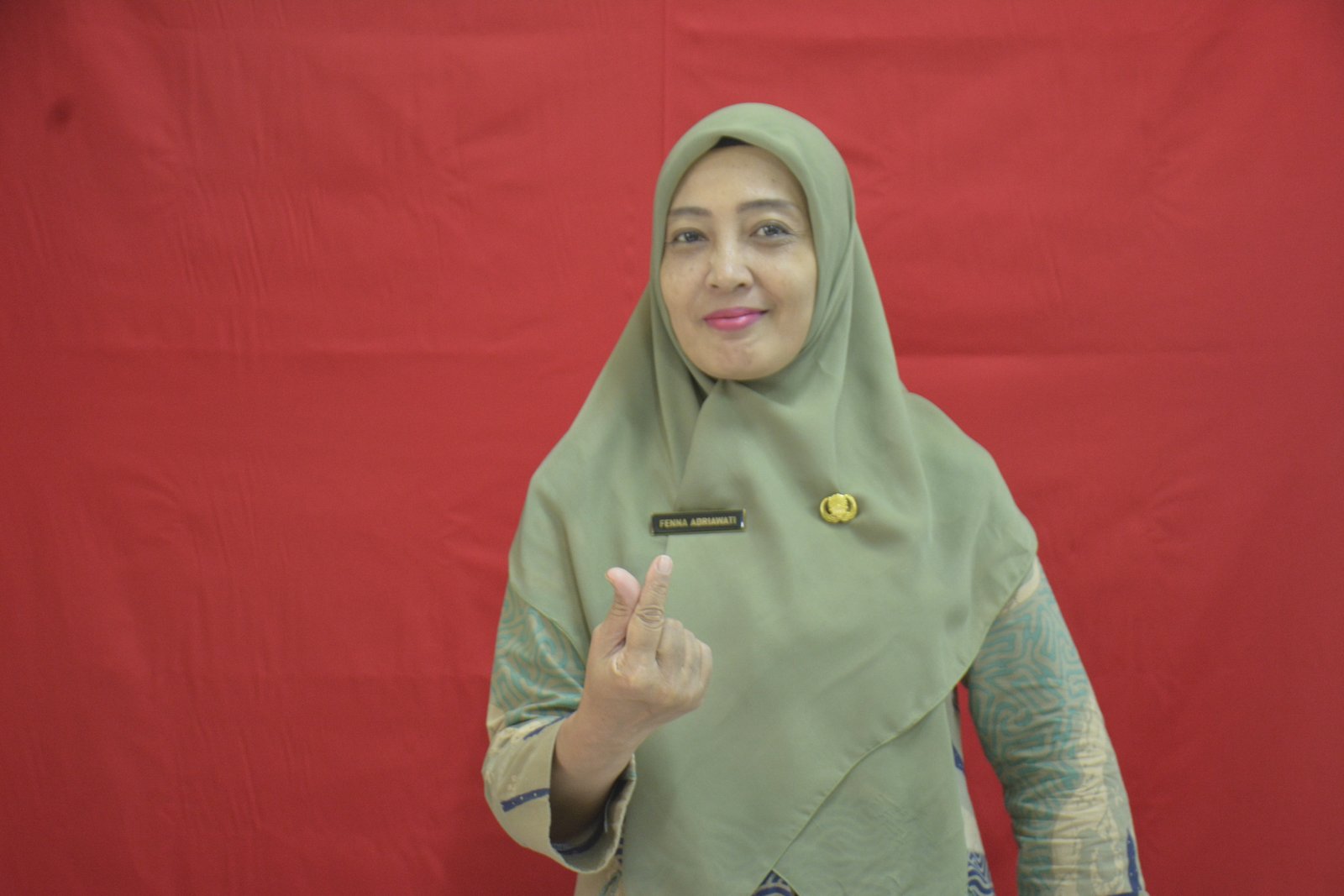 IBU FENNA - GURU BAHASA INGGRIS