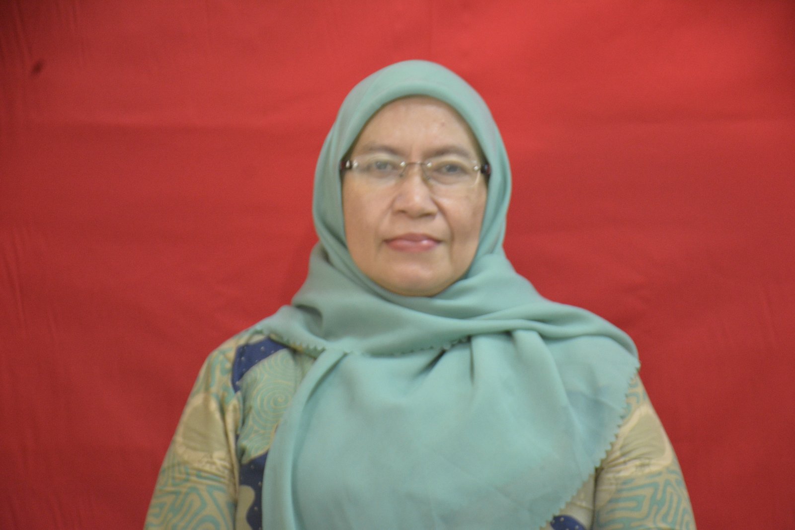 IBU TAHWIYAH - GURU AGAMA ISLAM